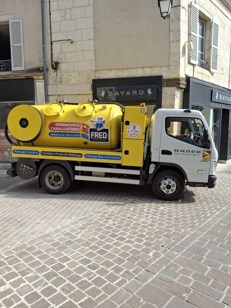 Camion citerne vidange fosse